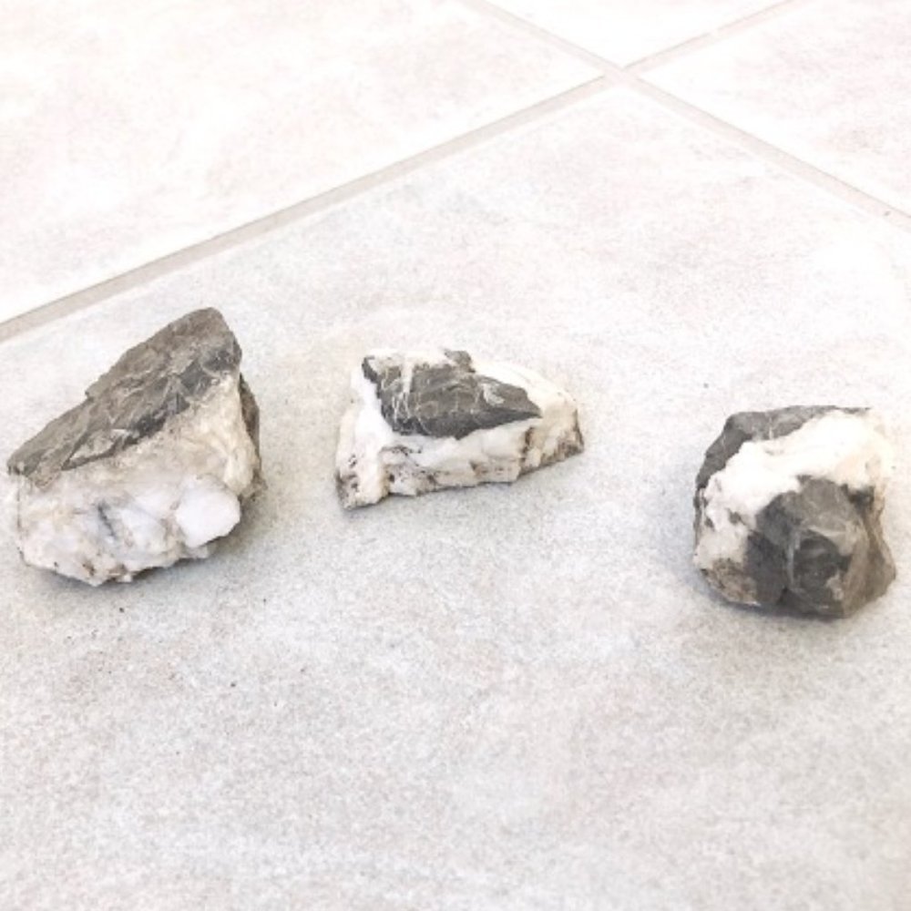 3 Unique Layered Rocks - Picture 5 of 6